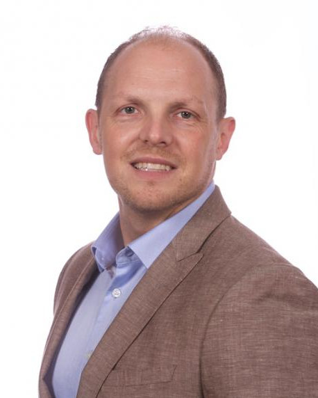 Portrait of Dr. Jason Kindrachuk. 